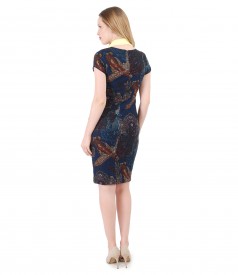 Textured viscose dress with uni veil scarf