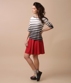 Elastic jersey flaring skirt