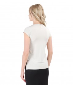 Elastic jersey t-shirt with slits