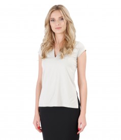 Elastic jersey t-shirt with slits