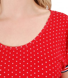 Elegant blouse made of dotted printed jersey