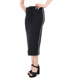 Elastic jersey midi skirt with side stripes trim