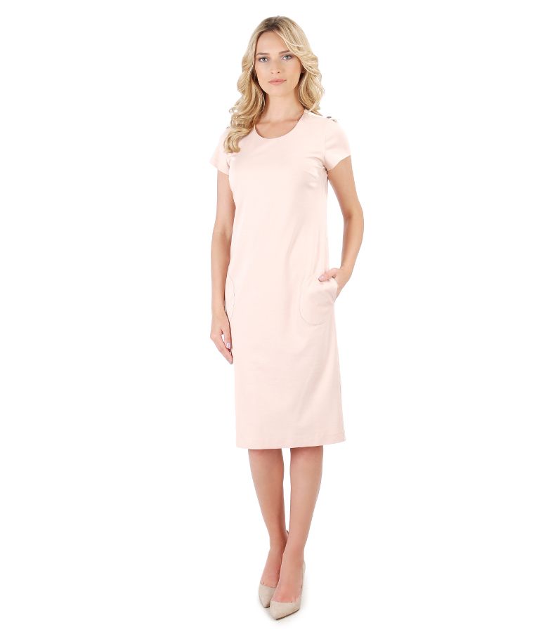 Elegant dress with side pockets