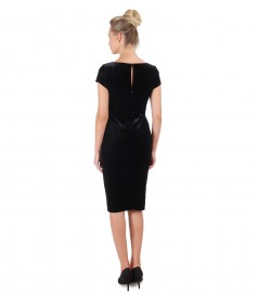 Midi dress made of elastic velvet with sequins