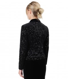 Elegant velvet jacket with sequins