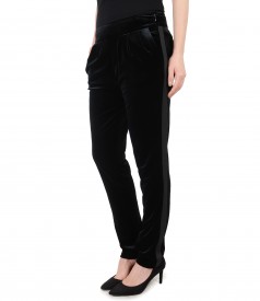 Elastic velvet pants with side pockets