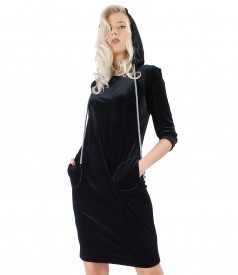 Dress with hood made of black elastic velvet