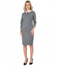 Elastic jersey dress with collar and pockets