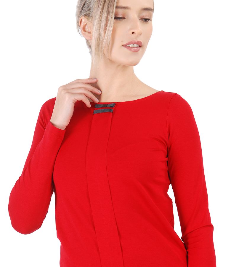 Blouse with long sleeve and rips band on decolletage