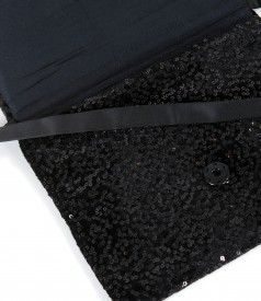 Velvet clutch bag with sequins