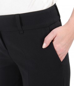 Straight pants made of elastic fabric