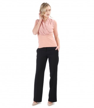 Office outfit with straight pants with blouse with overlay veil collar