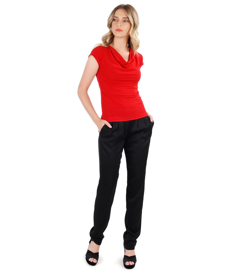 Elegant outfit with viscose pants and elastic jersey blouse