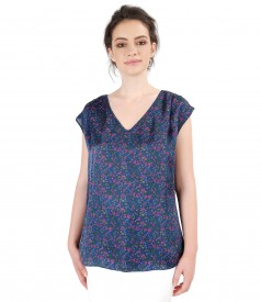 Casual blouse with silk front and floral print