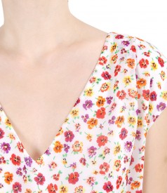 Casual blouse with printed front and floral motifs