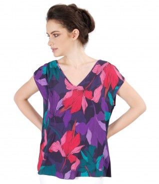 Bluza lejera cu fata din vascoza imprimata cu motive florale