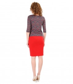 Elegant outfit with elastic fabric skirt and printed jersey blouse