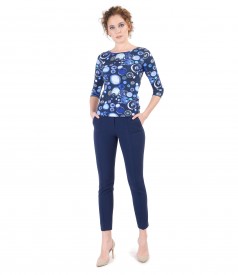 Elegant outfit with printed elastic jersey t-shirt and pants