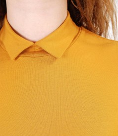 Elastic jersey blouse with collar