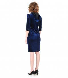 Dress with hood made of elastic velvet