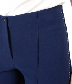 Ankle pants made of elastic fabric with side seam