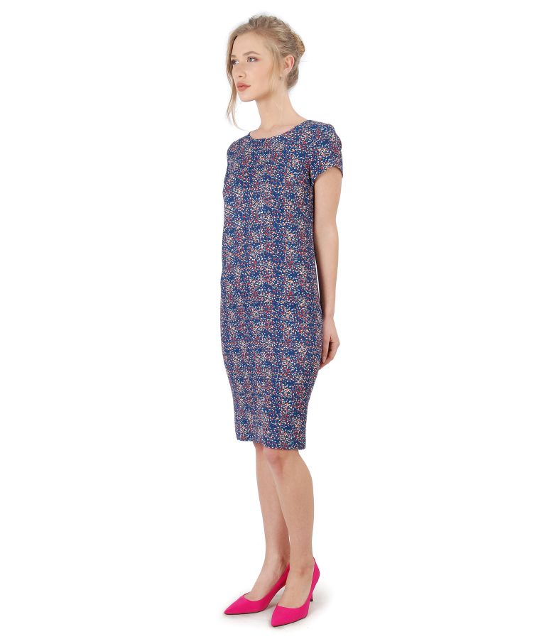 Casual dress made of viscose printed with lace corner