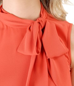 Blouse without sleeves and scarf collar