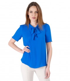 Blouse with short sleeves and scarf collar