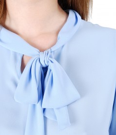 Blouse with short sleeves and scarf collar