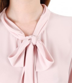 Blouse with short sleeves and scarf collar