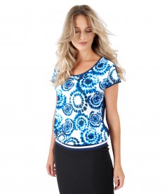 Elegant blouse made of printed jersey