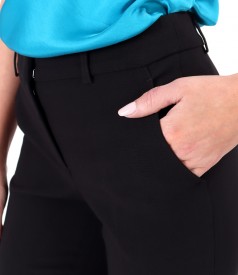 Straight pants made of elastic fabric