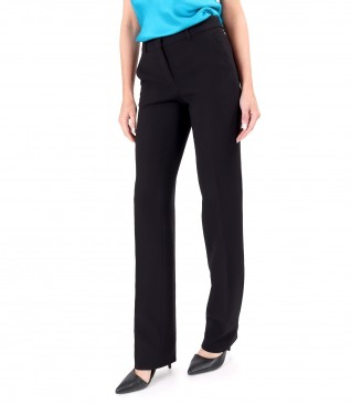 Straight pants made of elastic fabric
