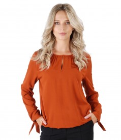 Elegant viscose blouse