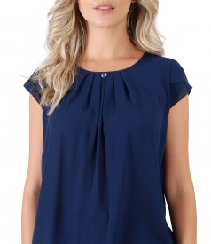 Elegant blouse with front folds