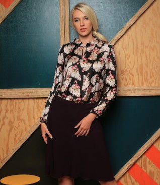Blouse with floral print and semiclos skirt