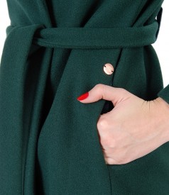 Coat made of thick elastic fabric with cord