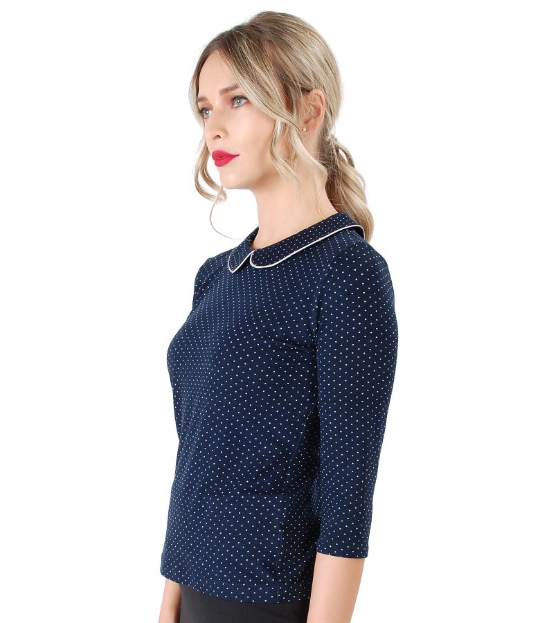 Elegant elastic jersey blouse with lace corner print