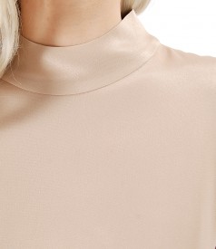 Viscose blouse with long sleeves