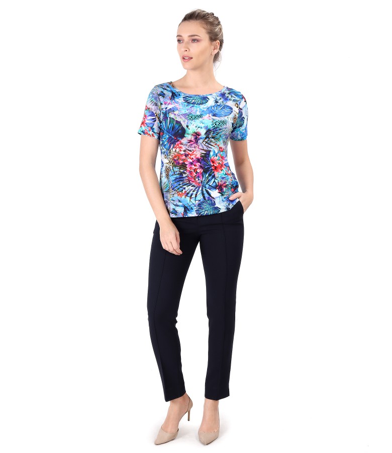 Elastic jersey blouse printed with flowers and ankle pants