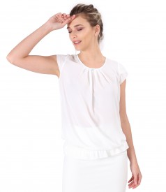 Elegant blouse with front folds