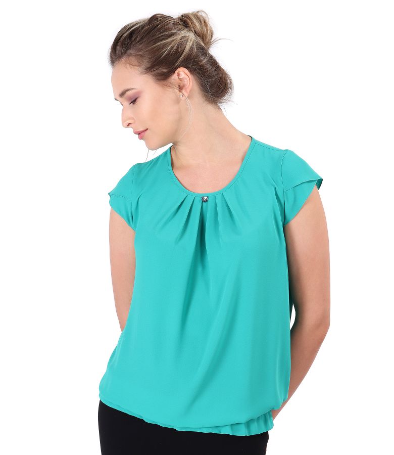 Elegant blouse with front folds