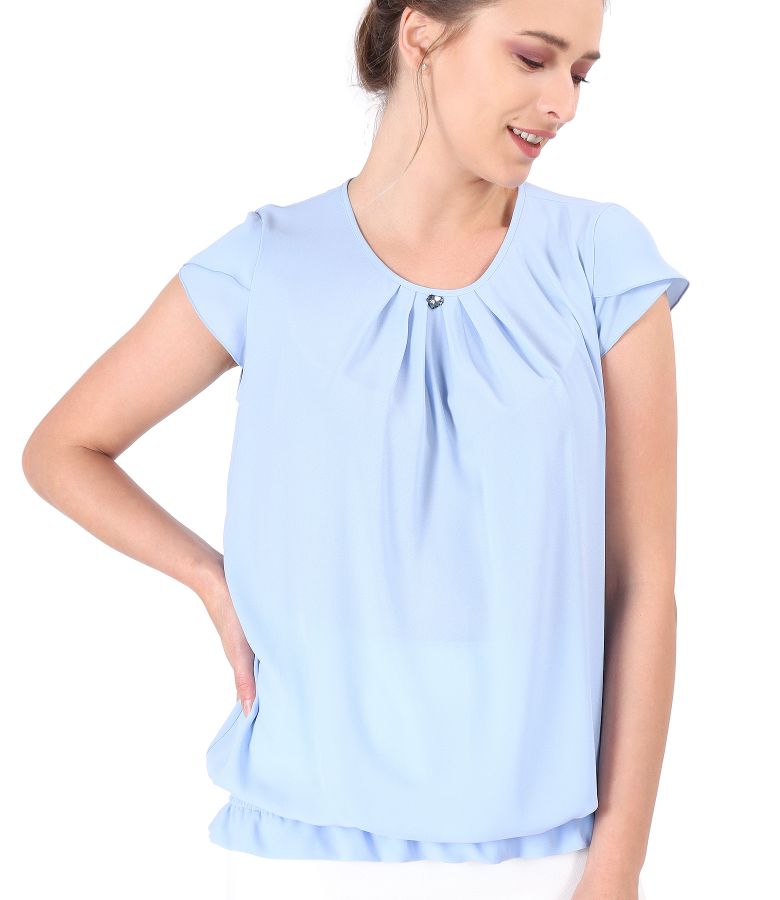 Elegant blouse with front folds