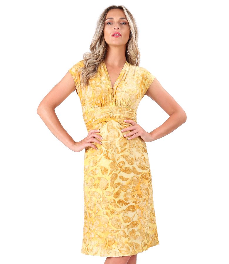 Elastic jersey dress with embossed patern