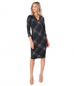 Midi dress with plaid and V low-cut neck