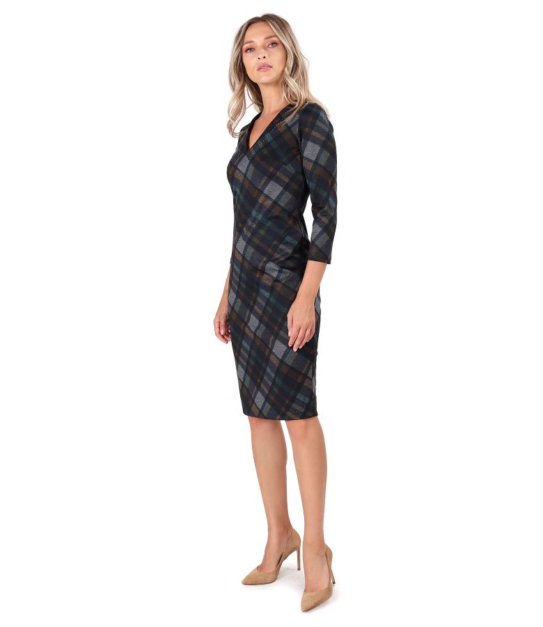 Midi dress with plaid and V low-cut neck