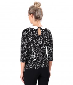 Blouse with round collar and crystals inserts