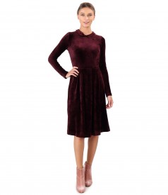 Velvet dress with round collar