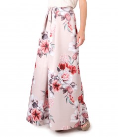 Long skirt printed with floral motifs
