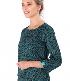 Blouse made of thick elastic jersey printed with leaves